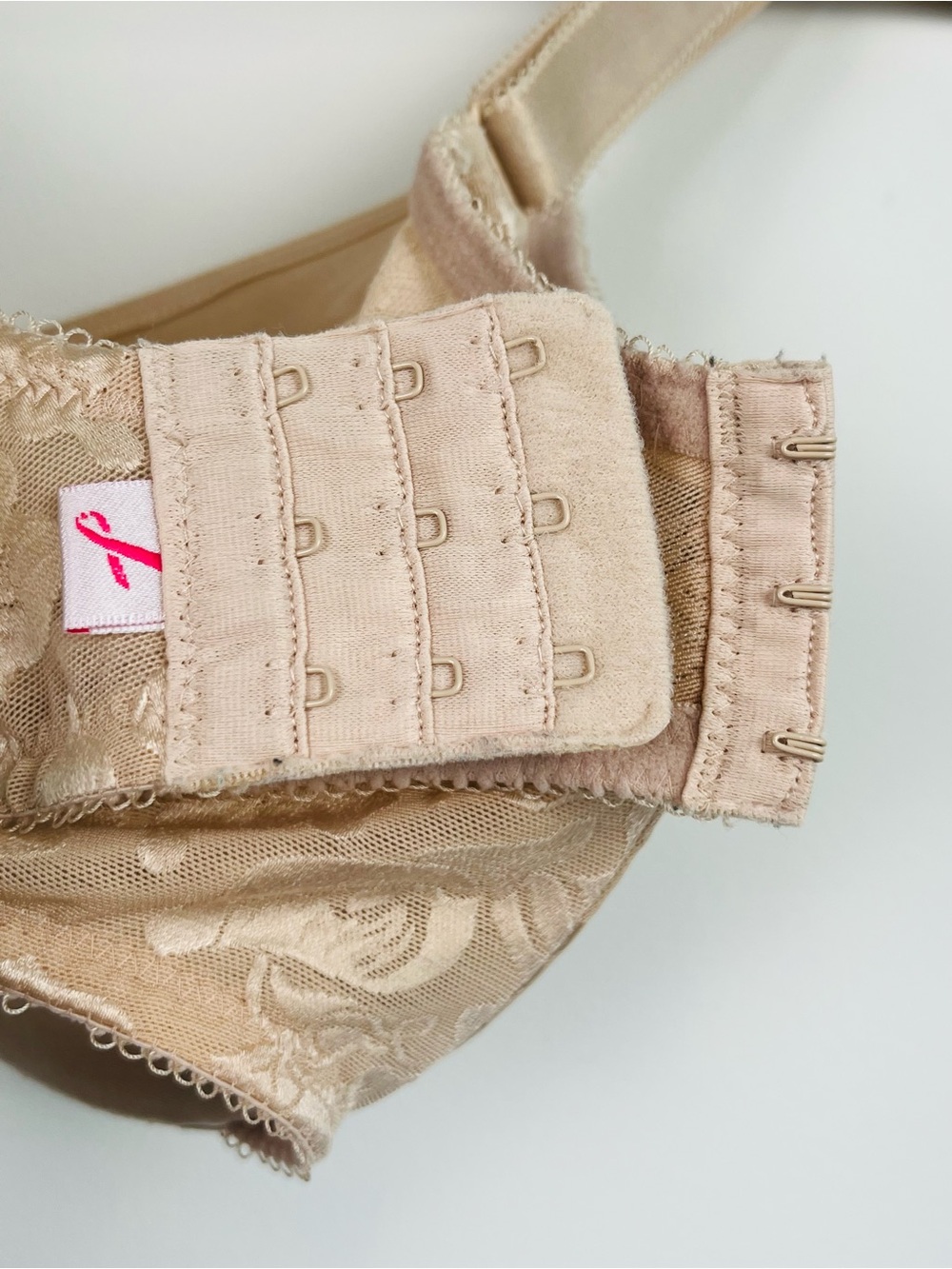 Wacoal beige 85567 Awareness jacquard underwire bra, 40D. - Picture 4 of 5
